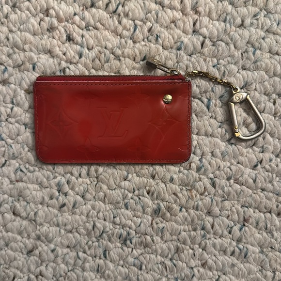 Louis Vuitton Vernis Monogram Keyring Pouch - Picture 1 of 9